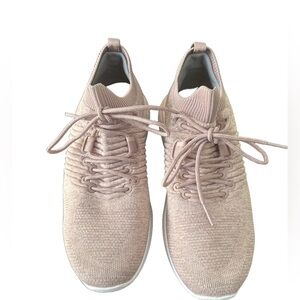 Women's  FootJoy Flex XP Mauve Stylish Knit Slip on Lace Up Sneakers. Size 7